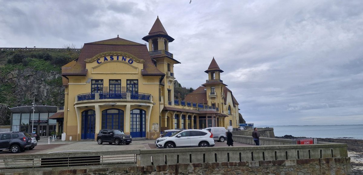 découvrez le casino de belfort : une sélection variée de jeux, horaires d'ouverture pratiques et services de qualité pour une expérience inoubliable.