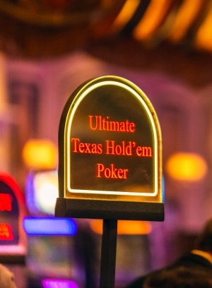 découvrez les coups essentiels pour gagner au poker et améliorer votre stratégie pour dominer la table.